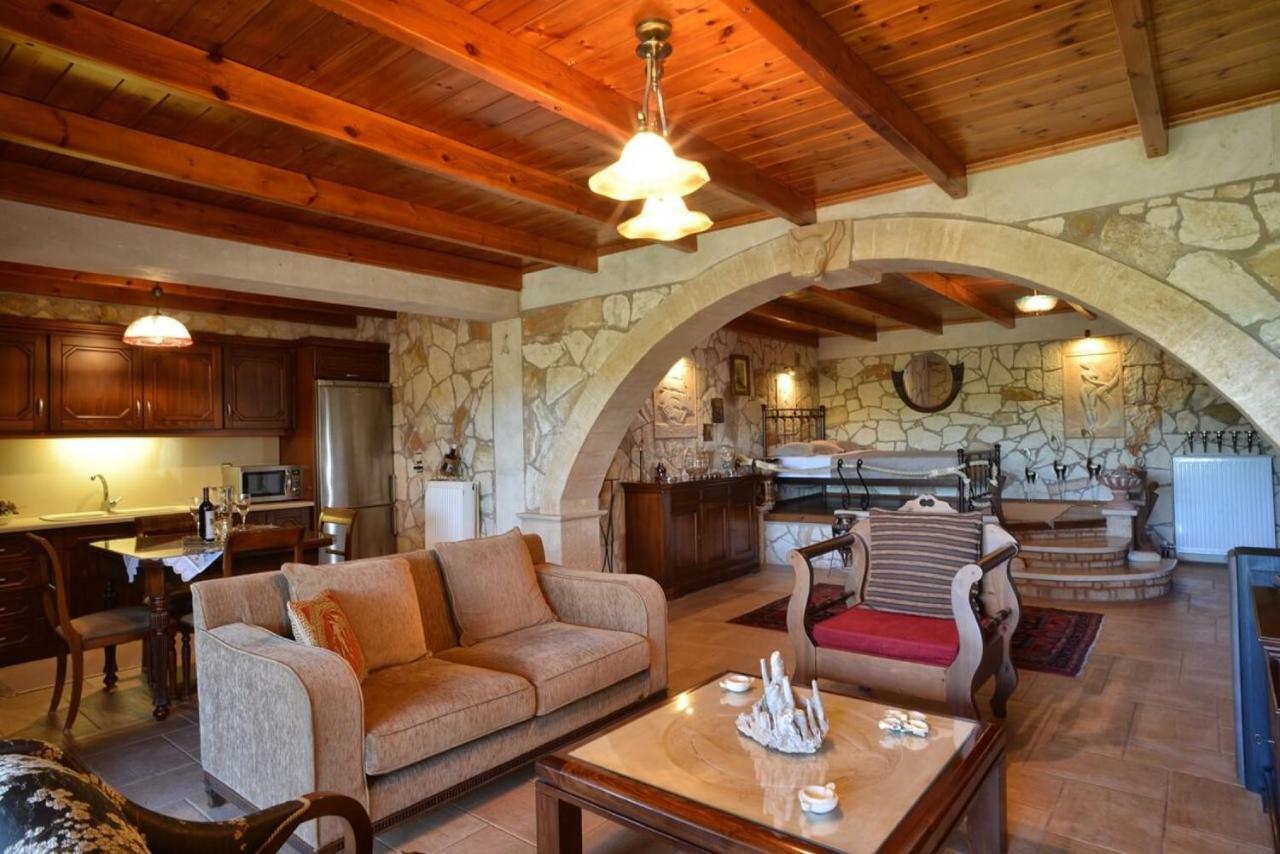 Petrinolis Retreat Apartment Сития Екстериор снимка