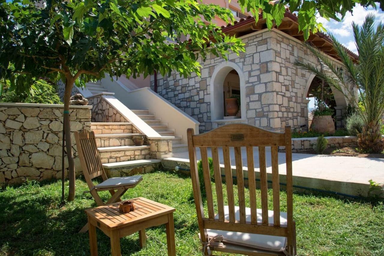 Petrinolis Retreat Apartment Сития Екстериор снимка